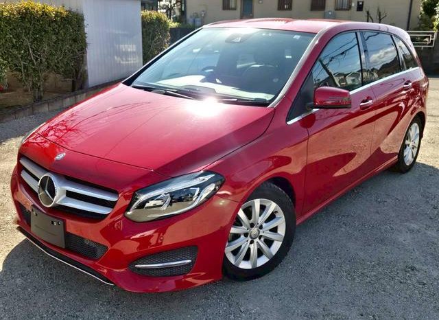 MERCEDES BENZ B-CLASS B180 2017 full