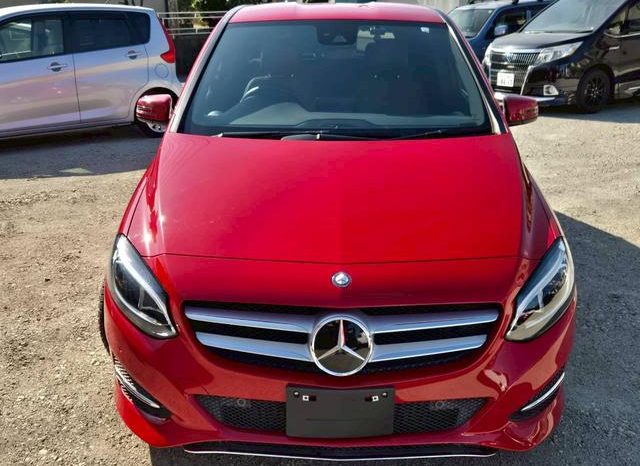 MERCEDES BENZ B-CLASS B180 2017 full