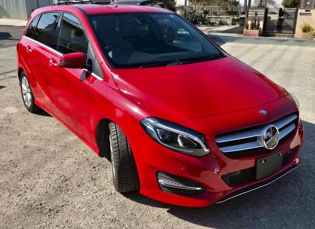 MERCEDES BENZ B-CLASS B180 2017 full