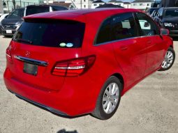 MERCEDES BENZ B-CLASS B180 2017 full