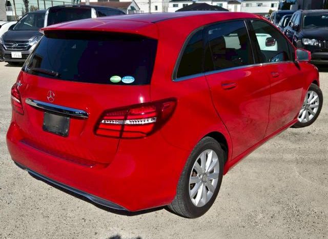MERCEDES BENZ B-CLASS B180 2017 full