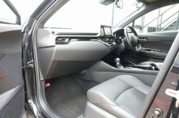 TOYOTA C-HR G 2017 full