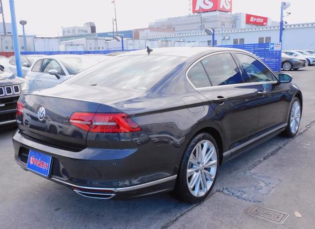 VOLKSWAGEN PASSAT 2.0TSI R LINE 2018 full