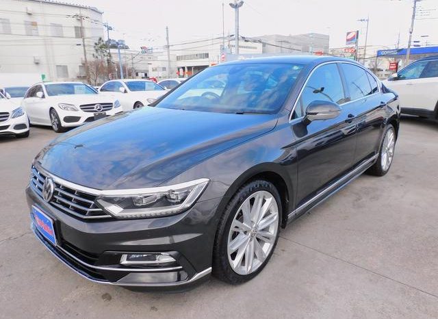 VOLKSWAGEN PASSAT 2.0TSI R LINE 2018 full