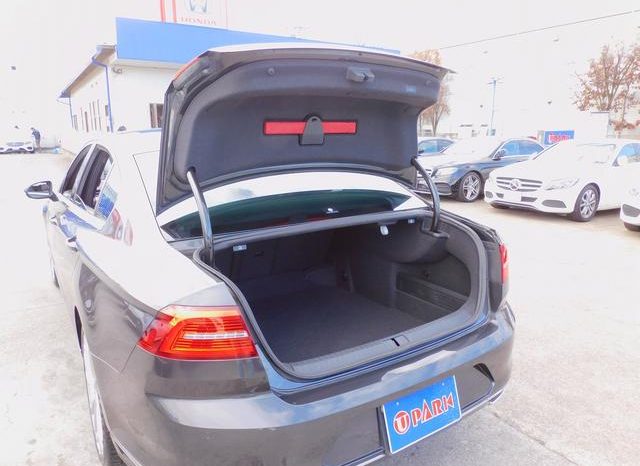 VOLKSWAGEN PASSAT 2.0TSI R LINE 2018 full