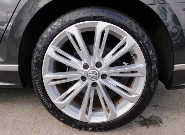 VOLKSWAGEN PASSAT 2.0TSI R LINE 2018 full