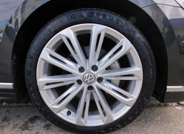 VOLKSWAGEN PASSAT 2.0TSI R LINE 2018 full