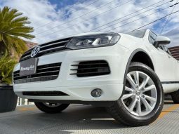 VOLKSWAGEN TOUAREG V6 BLUEMOTION TECHNOLOGY 2015 full