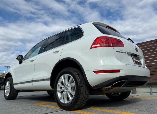 VOLKSWAGEN TOUAREG V6 BLUEMOTION TECHNOLOGY 2015 full