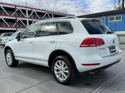 VOLKSWAGEN TOUAREG V6 BLUEMOTION TECHNOLOGY 2015 full