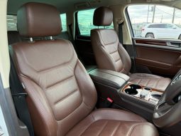 VOLKSWAGEN TOUAREG V6 BLUEMOTION TECHNOLOGY 2015 full