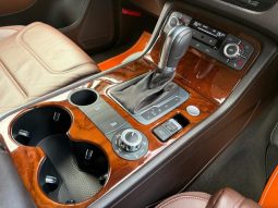 VOLKSWAGEN TOUAREG V6 BLUEMOTION TECHNOLOGY 2015 full