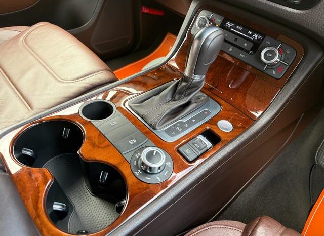 VOLKSWAGEN TOUAREG V6 BLUEMOTION TECHNOLOGY 2015 full