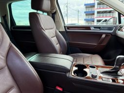 VOLKSWAGEN TOUAREG V6 BLUEMOTION TECHNOLOGY 2015 full