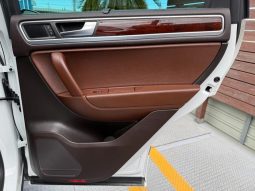 VOLKSWAGEN TOUAREG V6 BLUEMOTION TECHNOLOGY 2015 full