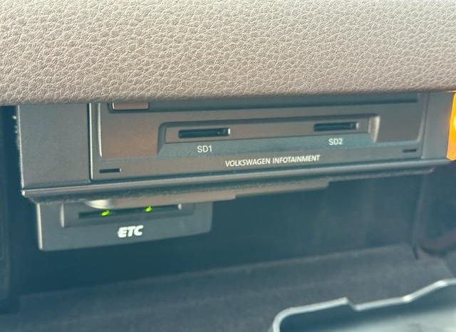 VOLKSWAGEN TOUAREG V6 BLUEMOTION TECHNOLOGY 2015 full