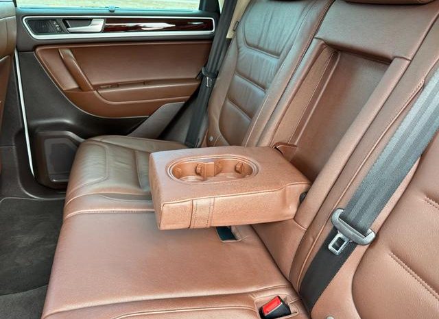 VOLKSWAGEN TOUAREG V6 BLUEMOTION TECHNOLOGY 2015 full