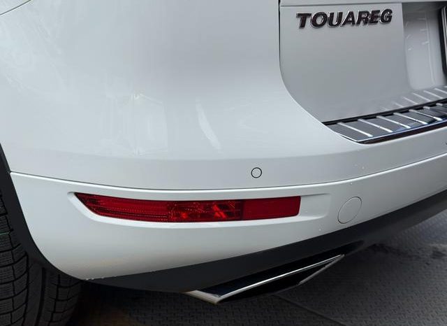 VOLKSWAGEN TOUAREG V6 BLUEMOTION TECHNOLOGY 2015 full