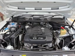 VOLKSWAGEN TOUAREG V6 BLUEMOTION TECHNOLOGY 2015 full