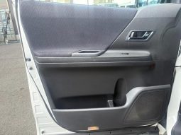 Toyota Vellfire 2.4Z 2008 full