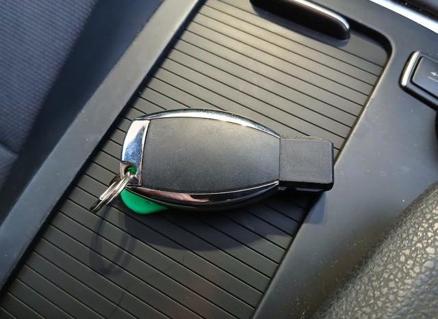 MERCEDES BENZ C-CLASS C200 AVANTGARDE 2014 full