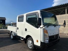 MITSUBISHI FUSO CANTER GUTS 2017