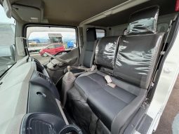 MITSUBISHI FUSO CANTER GUTS 2017 full