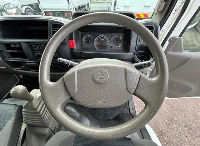 MITSUBISHI FUSO CANTER GUTS 2017 full