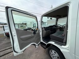 MITSUBISHI FUSO CANTER GUTS 2017 full