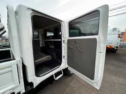 MITSUBISHI FUSO CANTER GUTS 2017 full