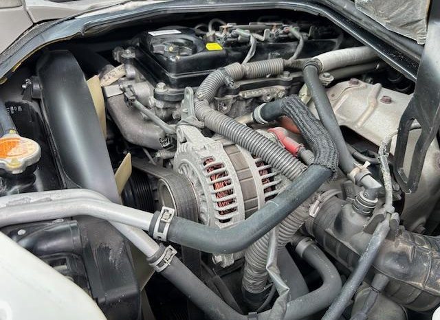 MITSUBISHI FUSO CANTER GUTS 2017 full