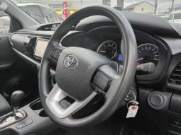TOYOTA HILUX X 2018 full