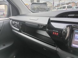 TOYOTA HILUX X 2018 full