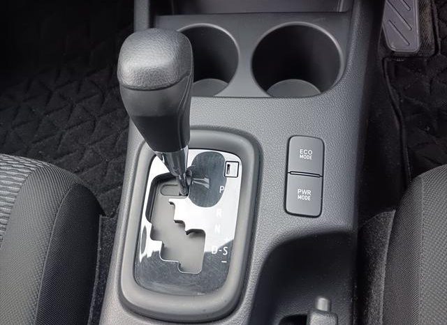 TOYOTA HILUX X 2018 full