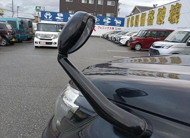 TOYOTA HILUX X 2018 full