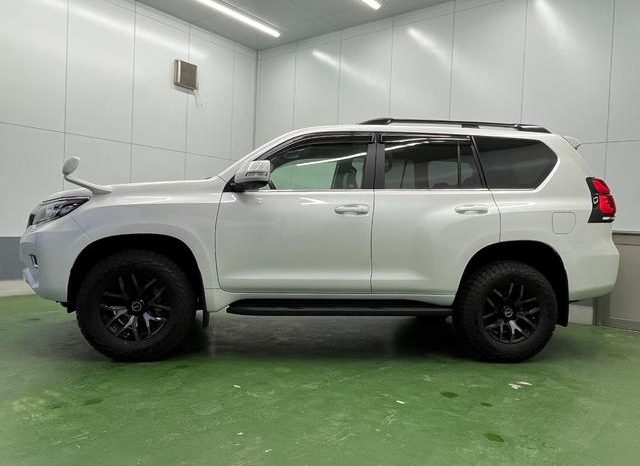 TOYOTA LAND CRUISER PRADO TX L PACKAGE 2019 full