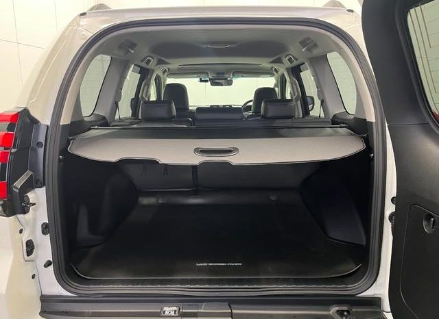 TOYOTA LAND CRUISER PRADO TX L PACKAGE 2019 full