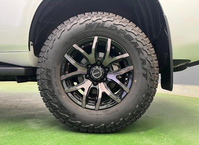 TOYOTA LAND CRUISER PRADO TX L PACKAGE 2019 full