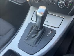 BMW 3 Series 320i 2010 full