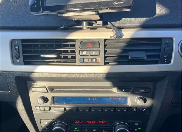 BMW 3 Series 320i 2010 full