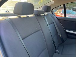 BMW 3 Series 320i 2010 full