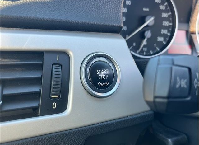 BMW 3 Series 320i 2010 full