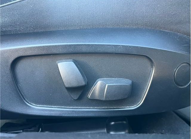 BMW 3 Series 320i 2010 full