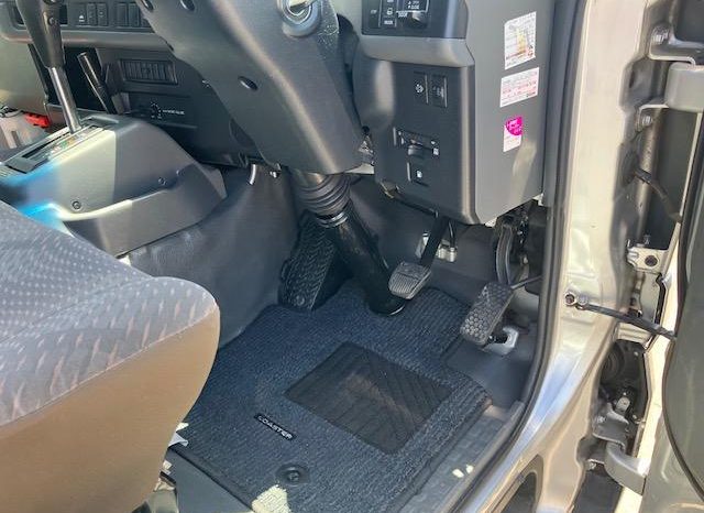 TOYOTA COASTER GX 2017 full