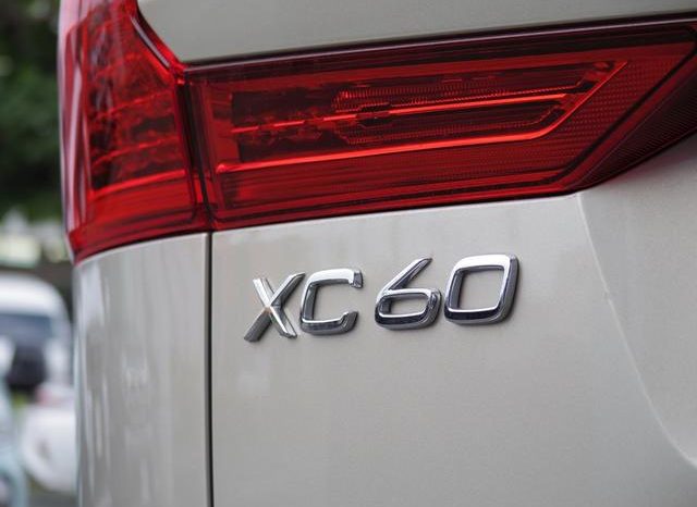 VOLVO XC60 T5 AWD INSCRIPTION 2017 full