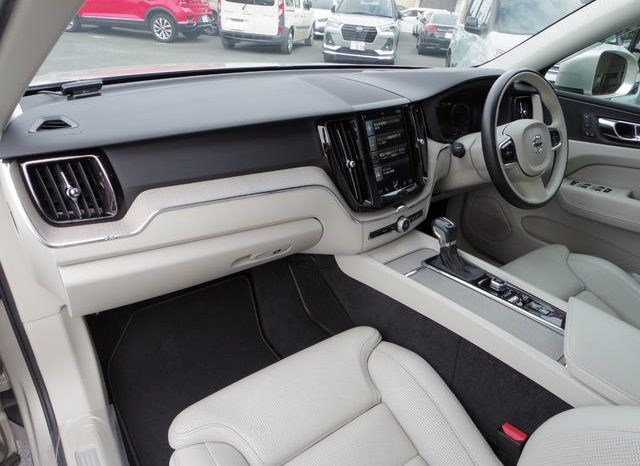 VOLVO XC60 T5 AWD INSCRIPTION 2017 full