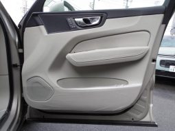 VOLVO XC60 T5 AWD INSCRIPTION 2017 full