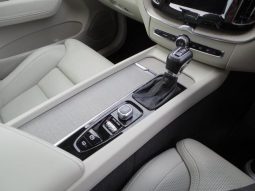 VOLVO XC60 T5 AWD INSCRIPTION 2017 full