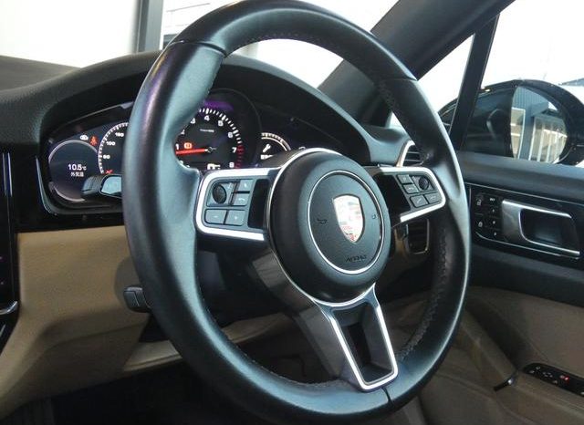 PORSCHE CAYENNE BASEGRADE 2019 full