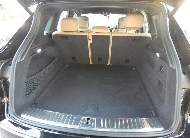 PORSCHE CAYENNE BASEGRADE 2019 full